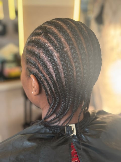 Diagonal cornrow braids